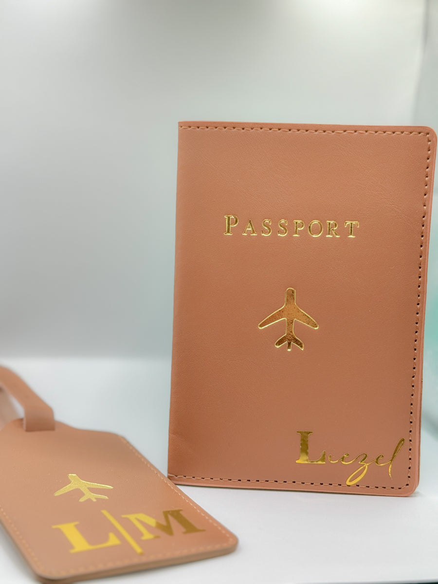 REISEPASSHÜLLE + KOFFERANHÄNGER personalisiert